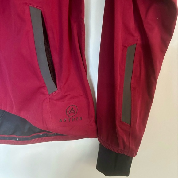 Aether Union Cycling Jacket NWOT in Red Wine - Picture 3 of 16